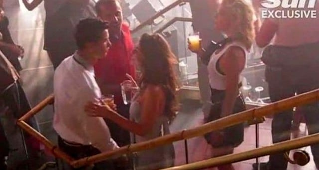 Filtraron video donde Cristiano Ronaldo baila sensualmente con mujer que lo acusa de violación.