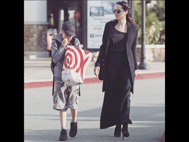 Shiloh y su mamá, Angelina Jolie.
