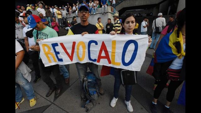 Miles de opositores se concentran en “Toma de Caracas” para pedir revocatoria de Nicolás Maduro. (AFP)