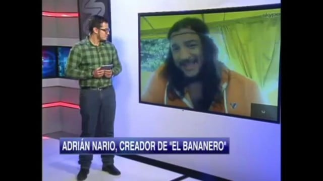 El Bananero hizo sus locuras en entrevista con CNN Chile. (Captura YouTube, Facebook)