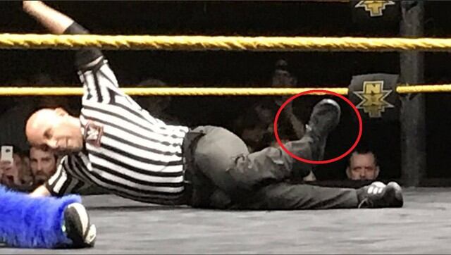 Tom Castor demostró un profesionalismo admirable, pese a la lesión que sufrió. (WWE)