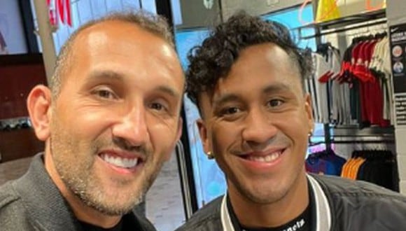 Hernán Barcos y Renato Tapia se juntaron en una tienda deportiva. (Foto: Instagram)