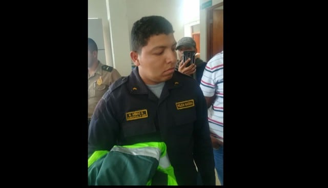 Policías fueron capturados cuando se disponían a robar en una carretera de Huamanga, en Ayacucho.
