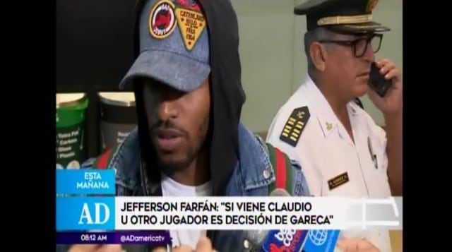 Jefferson Farfán llegó a Lima para ponerse a disposición de la selección peruana