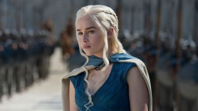 “Game of Thrones”: Emilia Clarke ofrece una cita con ella para ver el estreno de la última temporada. (Foto: HBO)