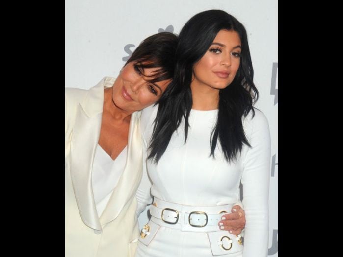 Kylie Jenner y su mamá, Kris Jenner.