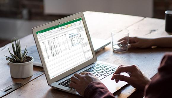 Mujer llamó a su pareja para un problema de Excel. (Foto: Pixabay)