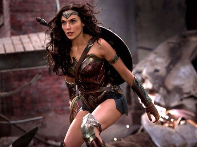 Wonder Woman interpretada por Gal Gadot.