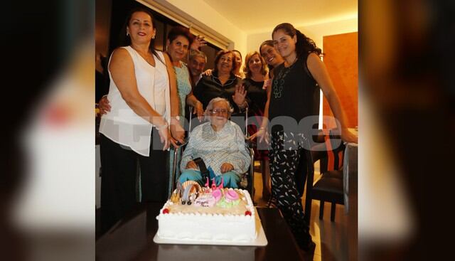 Peruanos longevos: Doña Adelaida cumplió 104 años y tiene cuerda para rato