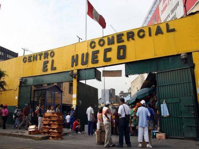 Fue en el 2015 que los comerciantes de 'El Hueco' firmaron un acuerdo con la Municipalidad de Lima. El moderno centro comercial contará con 1500 tiendas.