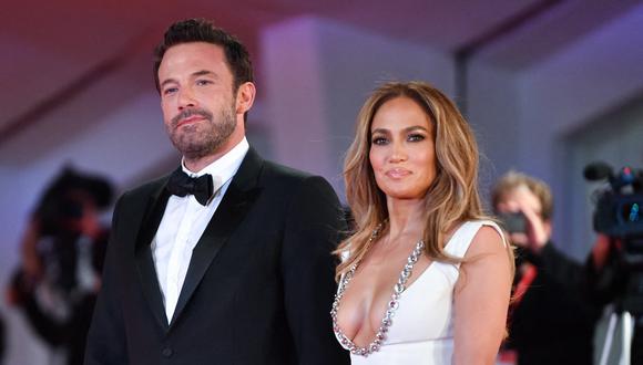 Ben Affleck está totalmente enamorado de Jennifer Lopez, con quien retomó su relación tras estar 17 años separados. (Foto: AFP)