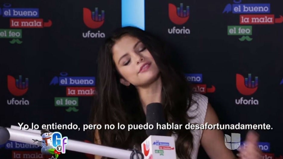 Selena Gomez intentó hablar español fluidamente, pero no le salió muy bien. (Foto: Captura de Youtube)